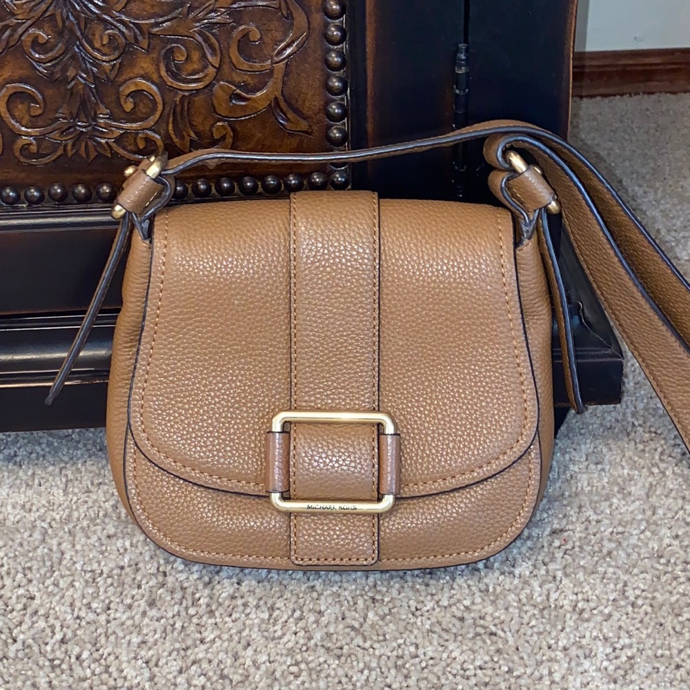 Michael Kors Crossbody Buckle Saddle Bag Purse